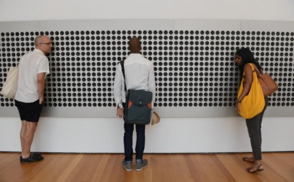 The Microtonal Wall at the