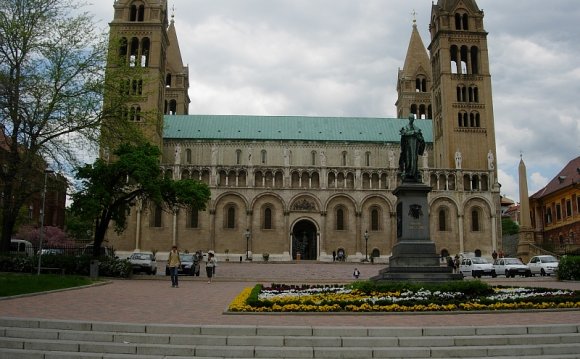 7. Pecs – Top ten places to