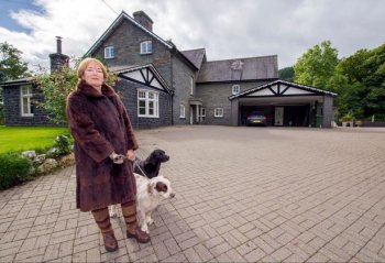 Eve Egerton with Max and Ben outside Bryn Derwen, Aberangell